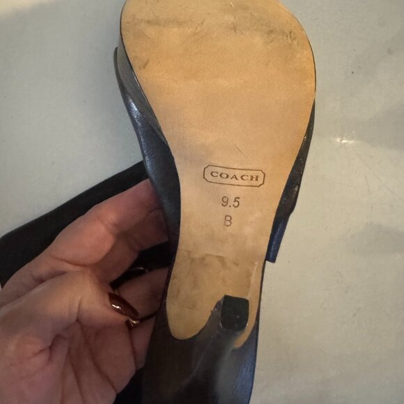 Coach leather heels **NEW** - Picture 7 of 8
